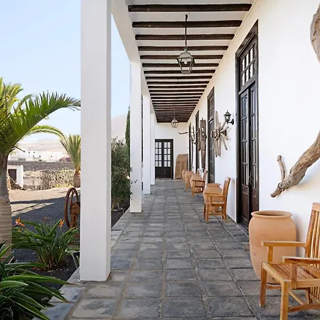 Emblematica - Nº2 Chibusque Landsted